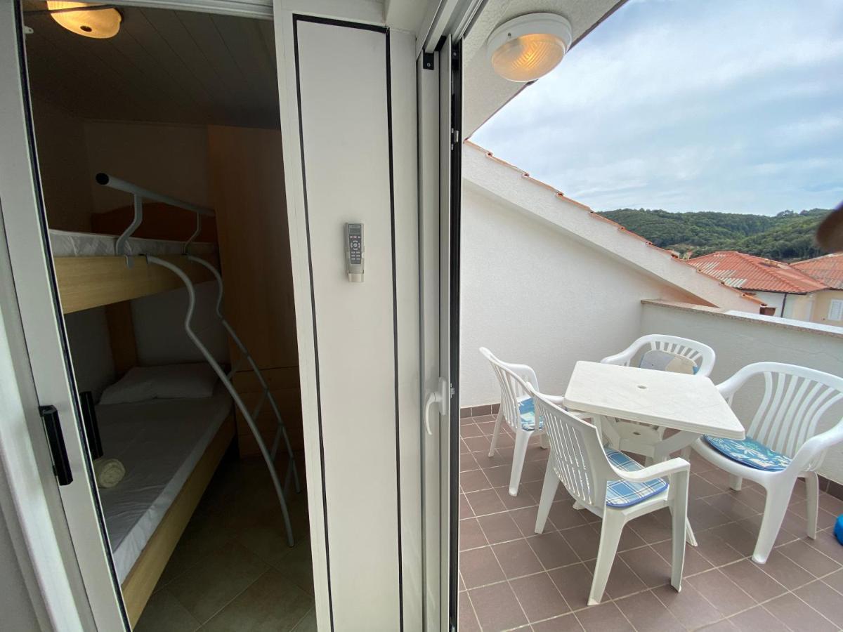 Apartements And Rooms Next To The Sea - Belveder Rab Супетарська Драґа Екстер'єр фото